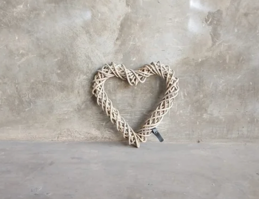 NEU !  Herz aus Rattan