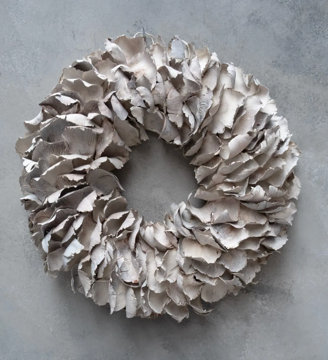 Kranz Palm petal wreath